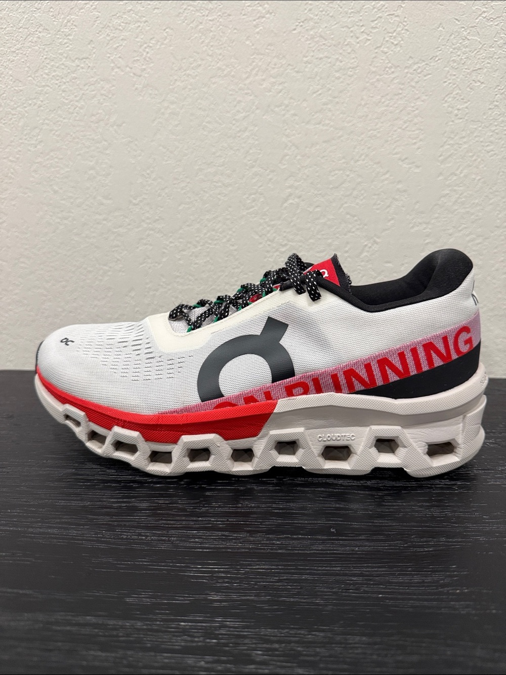 On Cloud Running Cloudmonster Men’s Size 10 M10 White Red & Black Training Shoes